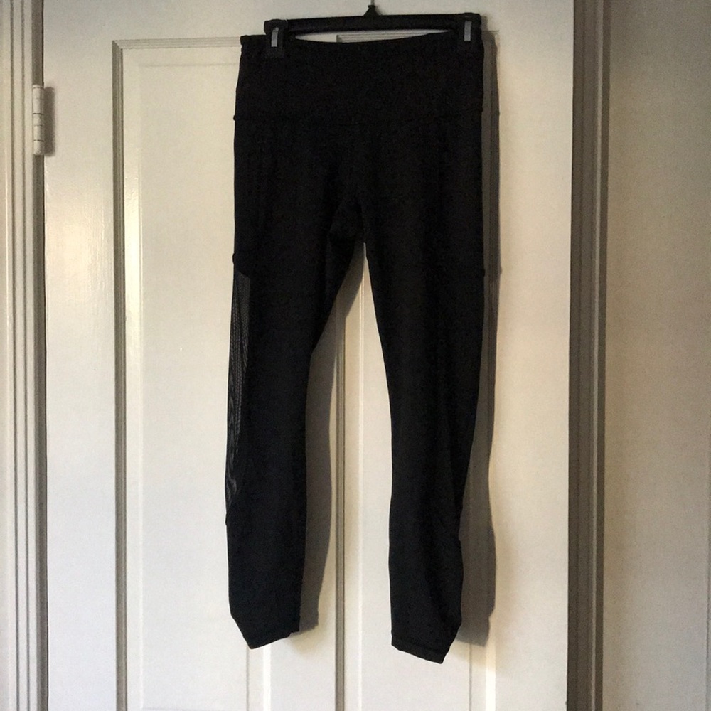 Lulu Lemon Side Mesh leggings size 6 High Times